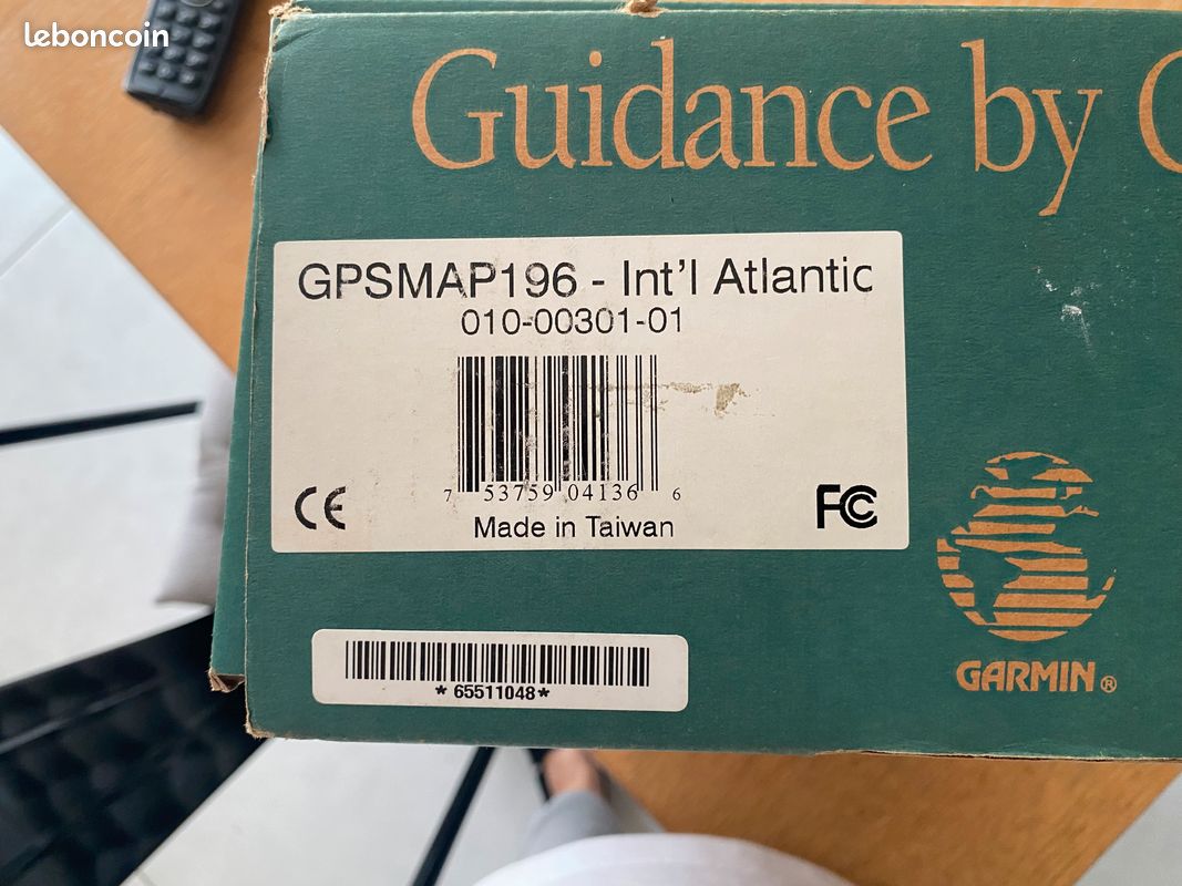 GPS Aviation Garmin GPSMAP 196 – Complet avec accessoires et boîte